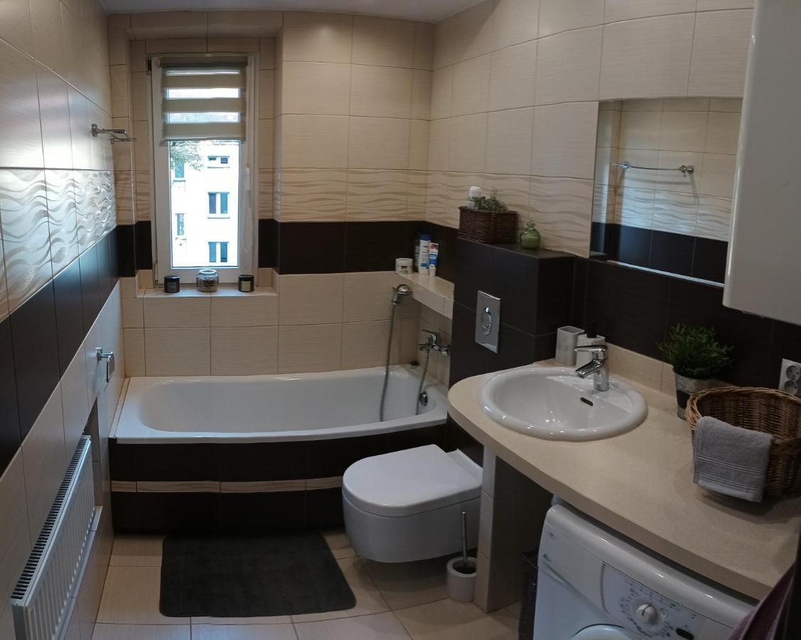 Retro House Apartman Gliwice Kültér fotó